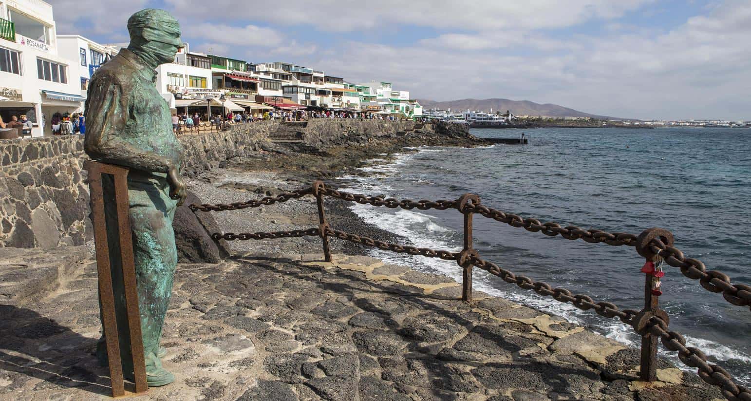 first-minute-playa-blanca-shopping-3